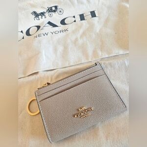 Coach Light Gray Card Holder with Gold Keyring